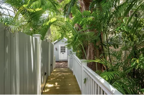 Exterior - 416 Fleming St, Key West, FL 33040 photo 12 of 16