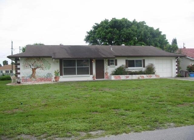 11150 Orangewood Dr, Bonita Springs, FL 34135