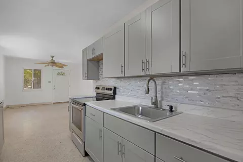 Kitchen - 1421-1425 2nd St, Key West, FL 33040 photo 6 of 6