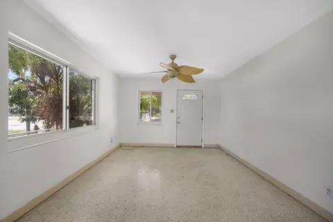 Living - 1421-1425 2nd St, Key West, FL 33040 photo 5 of 7