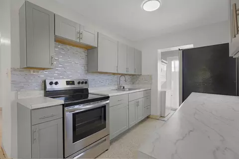 Kitchen - 1421-1425 2nd St, Key West, FL 33040 photo 3 of 6