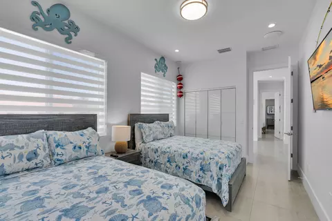 Bedroom - 211 Bruce Ct, Marathon, FL 33050 photo 5 of 14