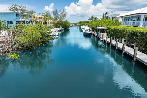 View/Area - 211 Bruce Ct, Marathon, FL 33050 photo 9 of 11