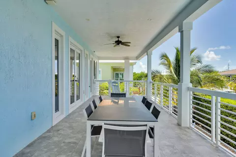 Exterior - 211 Bruce Ct, Marathon, FL 33050 photo 5 of 16