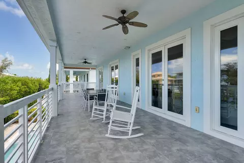 Exterior - 211 Bruce Ct, Marathon, FL 33050 photo 7 of 16