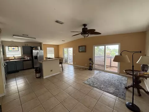 Living - 25 Puerta Dr, Key West, FL 33040 photo 4 of 4