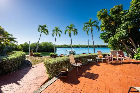 Exterior - 103 Key Haven Rd, Key West, FL 33040 photo 6 of 11