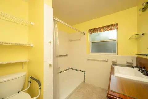 Bath - 103 Key Haven Rd, Key West, FL 33040 photo 7 of 7