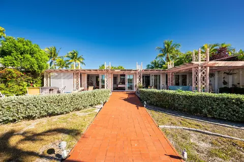 Exterior - 103 Key Haven Rd, Key West, FL 33040 photo 9 of 11
