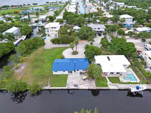 550 Pine Ln, Big Pine Key, FL 33043 photo 1
