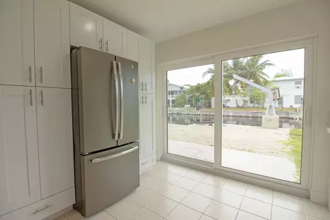 550 Pine Ln, Big Pine Key, FL 33043 photo 4