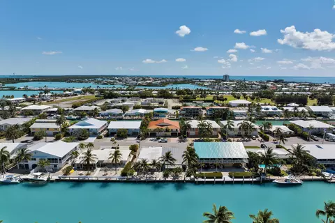 581 9th St #KEY colony, Key Colony Beach, FL 33051 photo 4