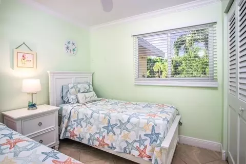 Bedroom - 64 Tingler Ln, Marathon, FL 33050 photo 6 of 12