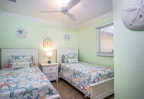 Bedroom - 64 Tingler Ln, Marathon, FL 33050 photo 4 of 12