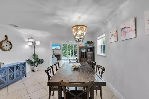 Dining - 64 Tingler Ln, Marathon, FL 33050 photo 4 of 5