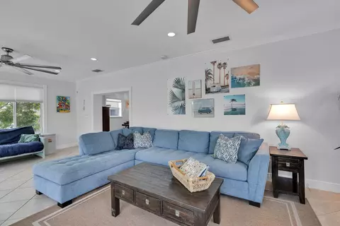 Living - 64 Tingler Ln, Marathon, FL 33050 photo 1 of 5