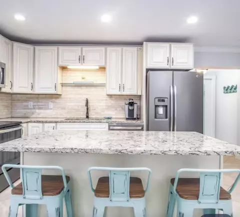 Kitchen - 64 Tingler Ln, Marathon, FL 33050 photo 5 of 5