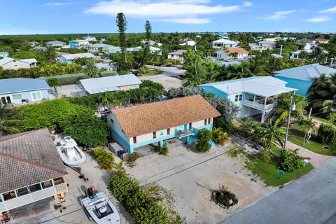 422 Calle Limon, Marathon, FL 33050