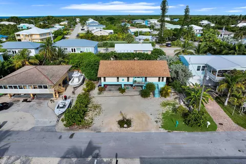 422 Calle Limon, Marathon, FL 33050