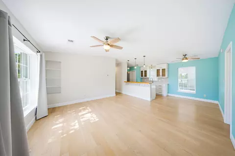 Living - 31054 Avenue J, Big Pine Key, FL 33043 photo 1 of 5