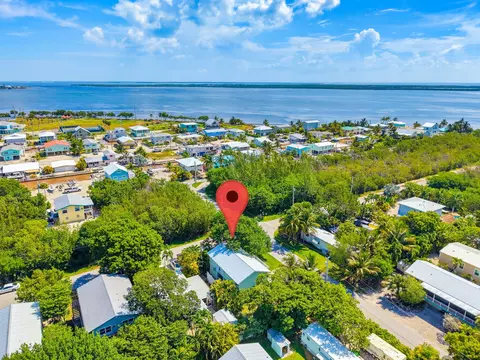 View/Area - 31054 Avenue J, Big Pine Key, FL 33043 photo 6 of 6