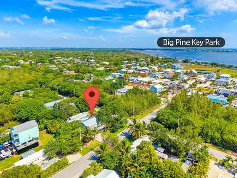 View/Area - 31054 Avenue J, Big Pine Key, FL 33043 photo 4 of 6