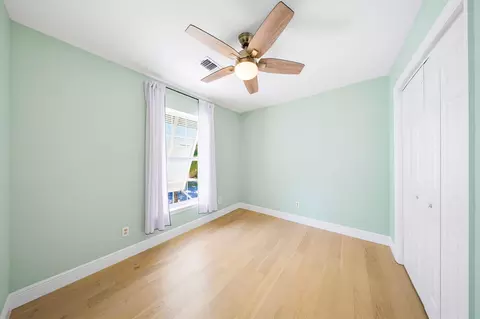 Bedroom - 31054 Avenue J, Big Pine Key, FL 33043 photo 4 of 8