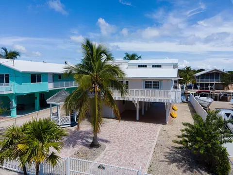 Exterior - 126 3rd Ln, Key Largo, FL 33037 photo 11 of 12