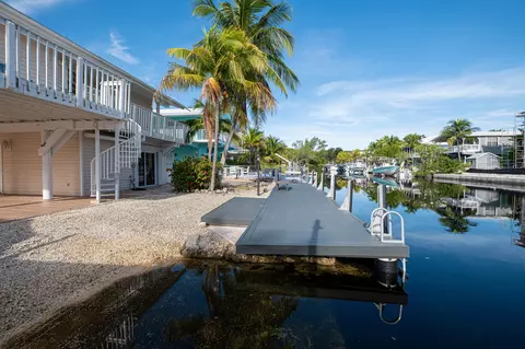 Exterior - 126 3rd Ln, Key Largo, FL 33037 photo 5 of 12