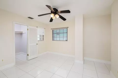 Bedroom - 126 3rd Ln, Key Largo, FL 33037 photo 1 of 3