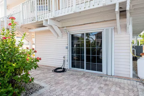 Exterior - 126 3rd Ln, Key Largo, FL 33037 photo 7 of 12