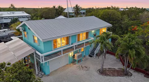 1934 No Name Dr, Big Pine Key, FL 33043