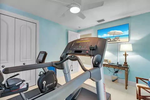 Bedroom - 119 Coco Plum Dr, Marathon, FL 33050 photo 2 of 6