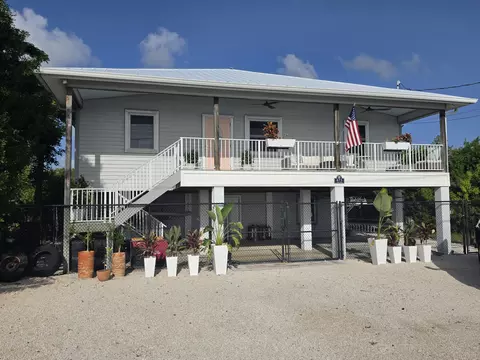 673 Indies Rd, Ramrod Key, FL 33042