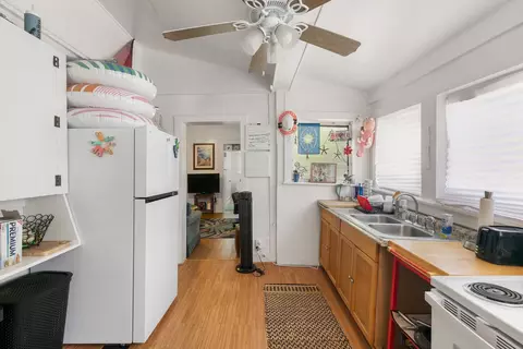Kitchen - 901 Eisenhower Dr, Key West, FL 33040 photo 4 of 5