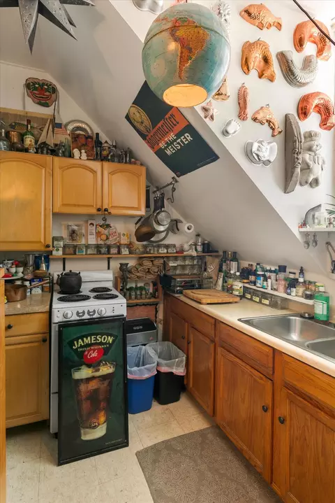 Kitchen - 901 Eisenhower Dr, Key West, FL 33040 photo 2 of 5