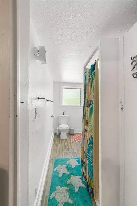 Bath - 901 Eisenhower Dr, Key West, FL 33040 photo 4 of 4