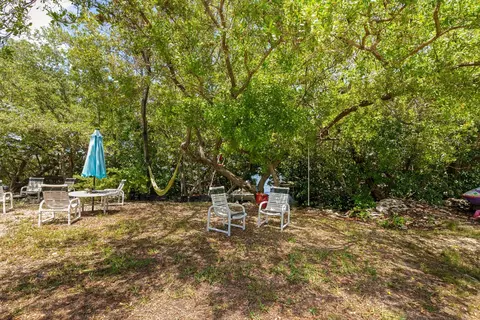 Exterior - 901 Eisenhower Dr, Key West, FL 33040 photo 14 of 18