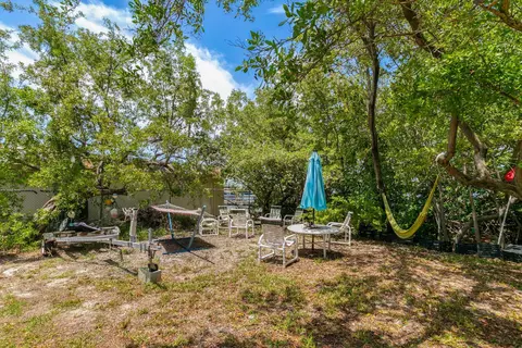 Exterior - 901 Eisenhower Dr, Key West, FL 33040 photo 9 of 18