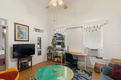 Living - 901 Eisenhower Dr, Key West, FL 33040 photo 2 of 5