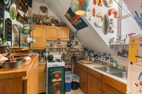 Kitchen - 901 Eisenhower Dr, Key West, FL 33040 photo 1 of 5