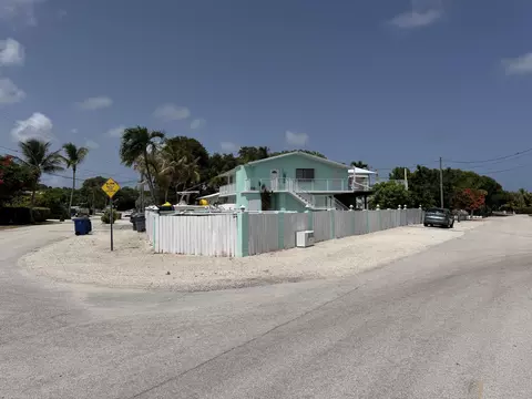 322 3rd Rd, Key Largo, FL 33037 photo 2