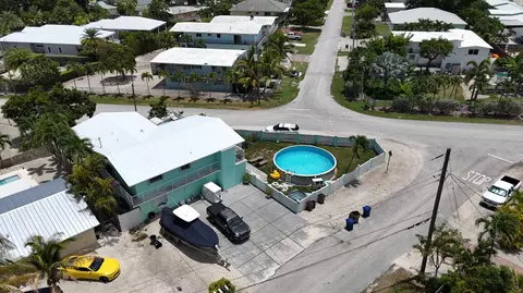 322 3rd Rd, Key Largo, FL 33037 photo 1