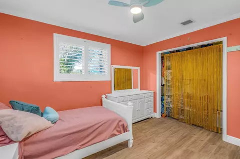 Bedroom - 573 Boyd Dr, Key Largo, FL 33037 photo 5 of 7