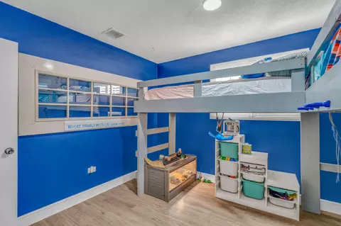 Bedroom - 573 Boyd Dr, Key Largo, FL 33037 photo 2 of 7