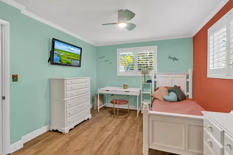 Bedroom - 573 Boyd Dr, Key Largo, FL 33037 photo 4 of 7