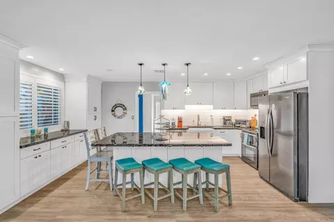 Kitchen - 573 Boyd Dr, Key Largo, FL 33037 photo 2 of 4
