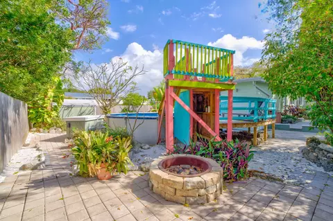 Exterior - 573 Boyd Dr, Key Largo, FL 33037 photo 12 of 13