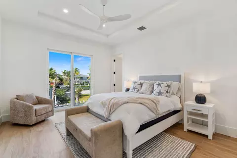 Bedroom - 1002 Snapper Ln, Key Largo, FL 33037 photo 4 of 7
