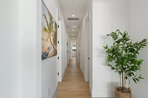 Entry Way - 1002 Snapper Ln, Key Largo, FL 33037 photo 2 of 5